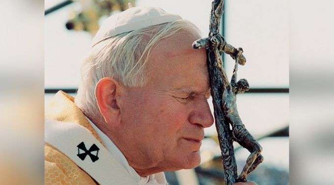 15 anos da morte do Papa João Paulo II, um missionário de fé e amor ...